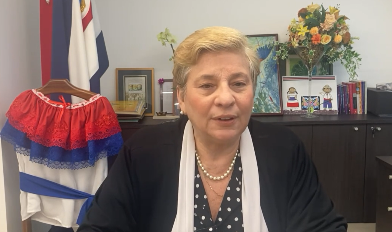 Anna Katharina Müller, Ministra de Educación, se refiere al caso de madre con discapacidad visual impedida de asistir a graduación de hijo en Esparza, Puntarenas