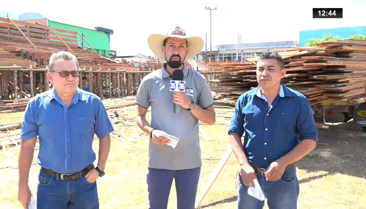 Santa Cruz se prepara para las Típicas Nacionales con la construcción de la barrera
