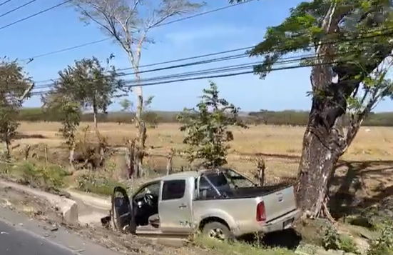 Accidente de tránsito en la carretera que une Carrillo y Playas del Coco