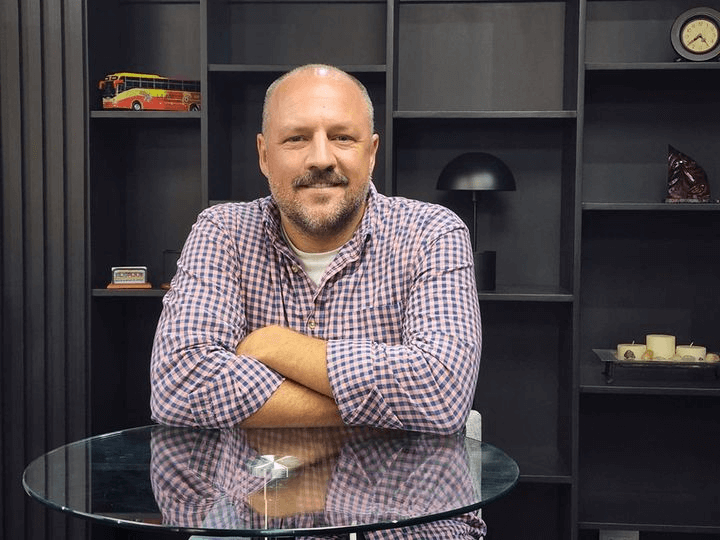 Cumpleaños de David Patey, presidente de Canal 36