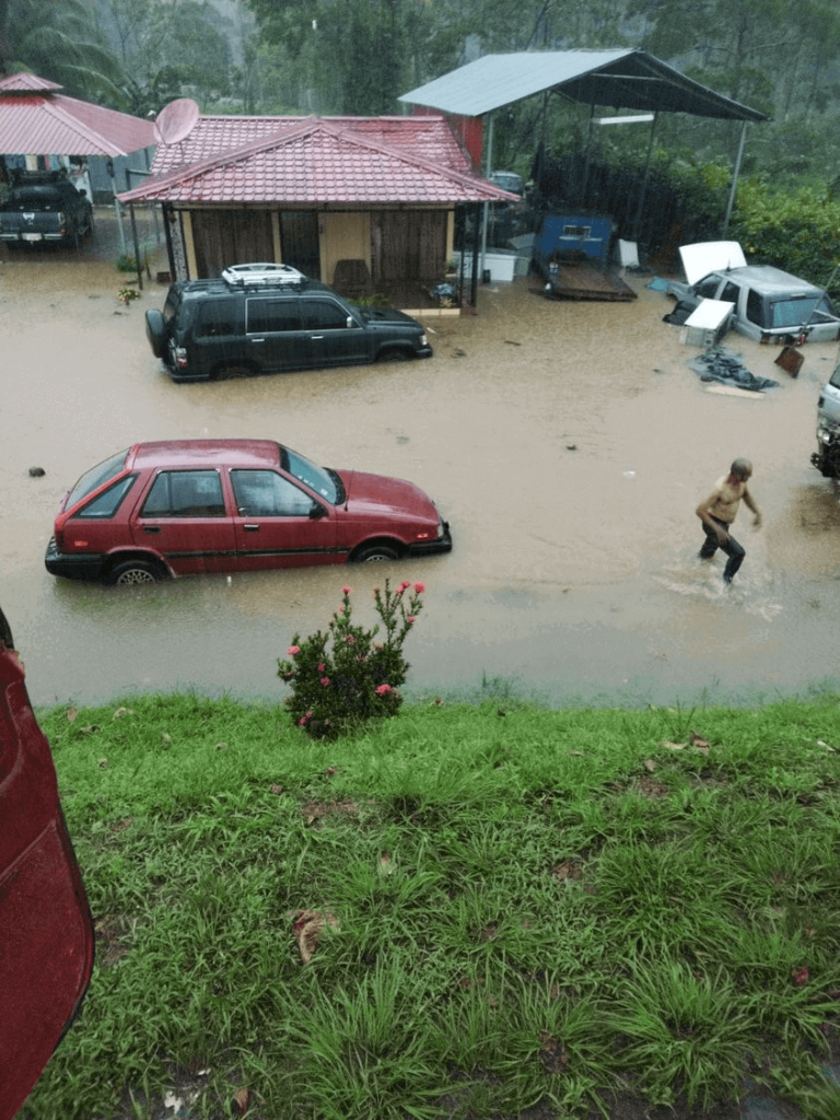 Inundaciones en Costa Rica: Incidentes por obstrucción