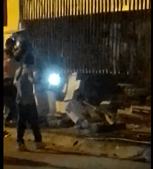 Turba Ataca Vivienda en Costa Rica