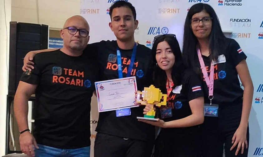 Estudiantes del Colegio Rumbo a Olimpiada Mundial de Robótica