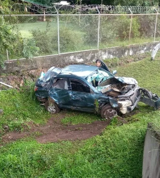 Carro Arrastrado 800 Metros en Inundación