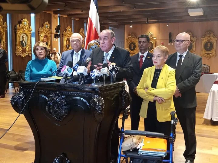 Altos Funcionarios unidos por seguridad