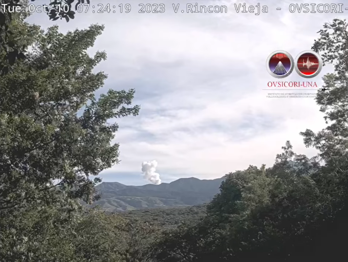 Erupción Freática en el Volcán Rincón de la Vieja: Nuevo Evento este Martes