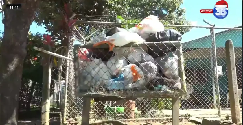 Denuncias en Playa del Coco: Calles Deterioradas y Recolección de Basura Ineficiente