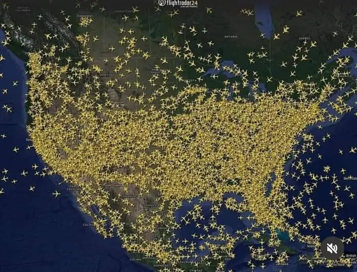 Récord en el Cielo: 8,500 Vuelos Simultáneos en EE.UU