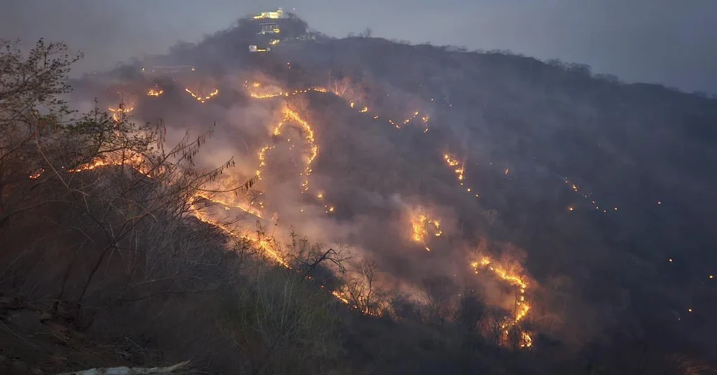 Bomberos en Guanacaste sin equipo aéreo