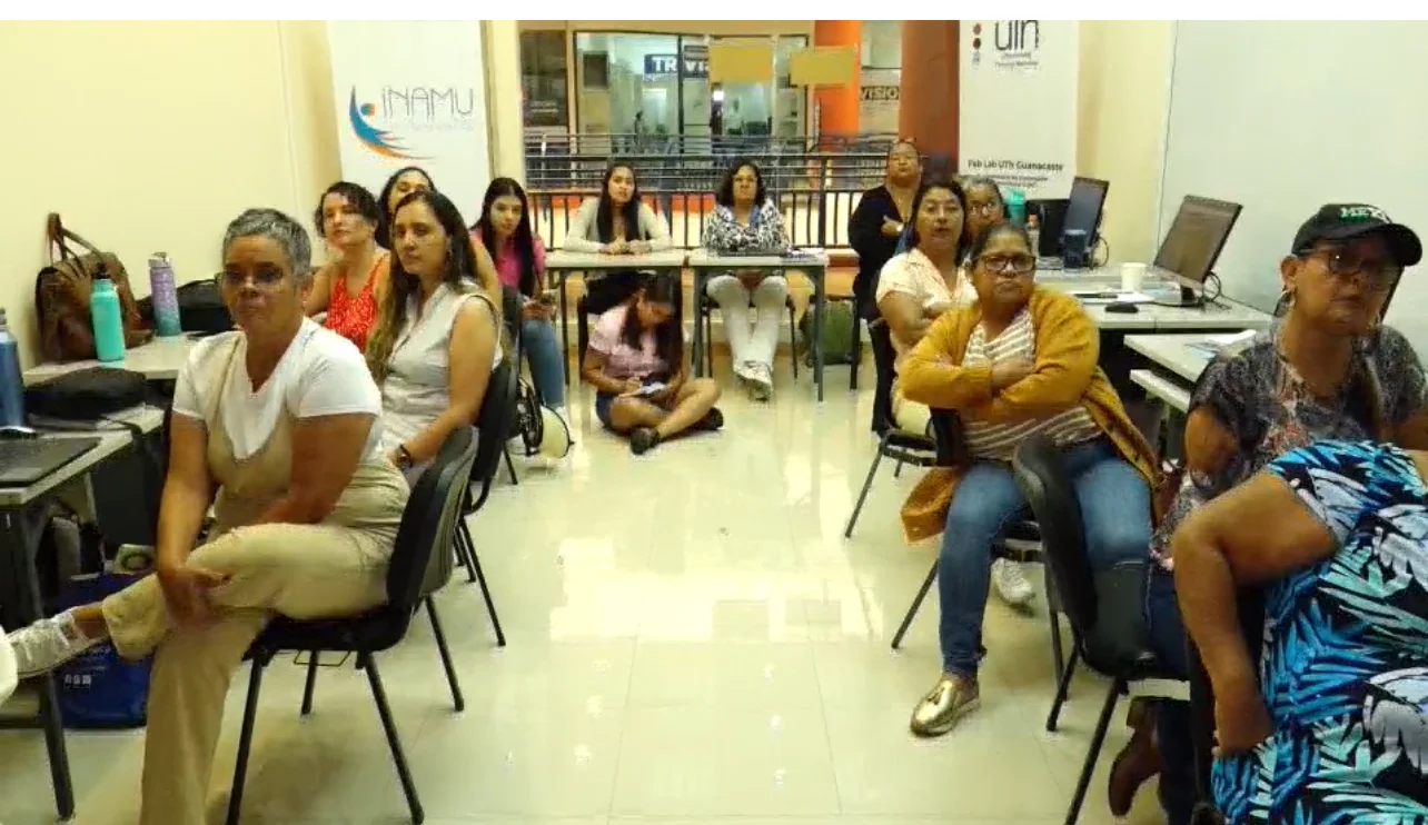 Mujeres emprendedoras participan en Rally Tecnológico en Liberia