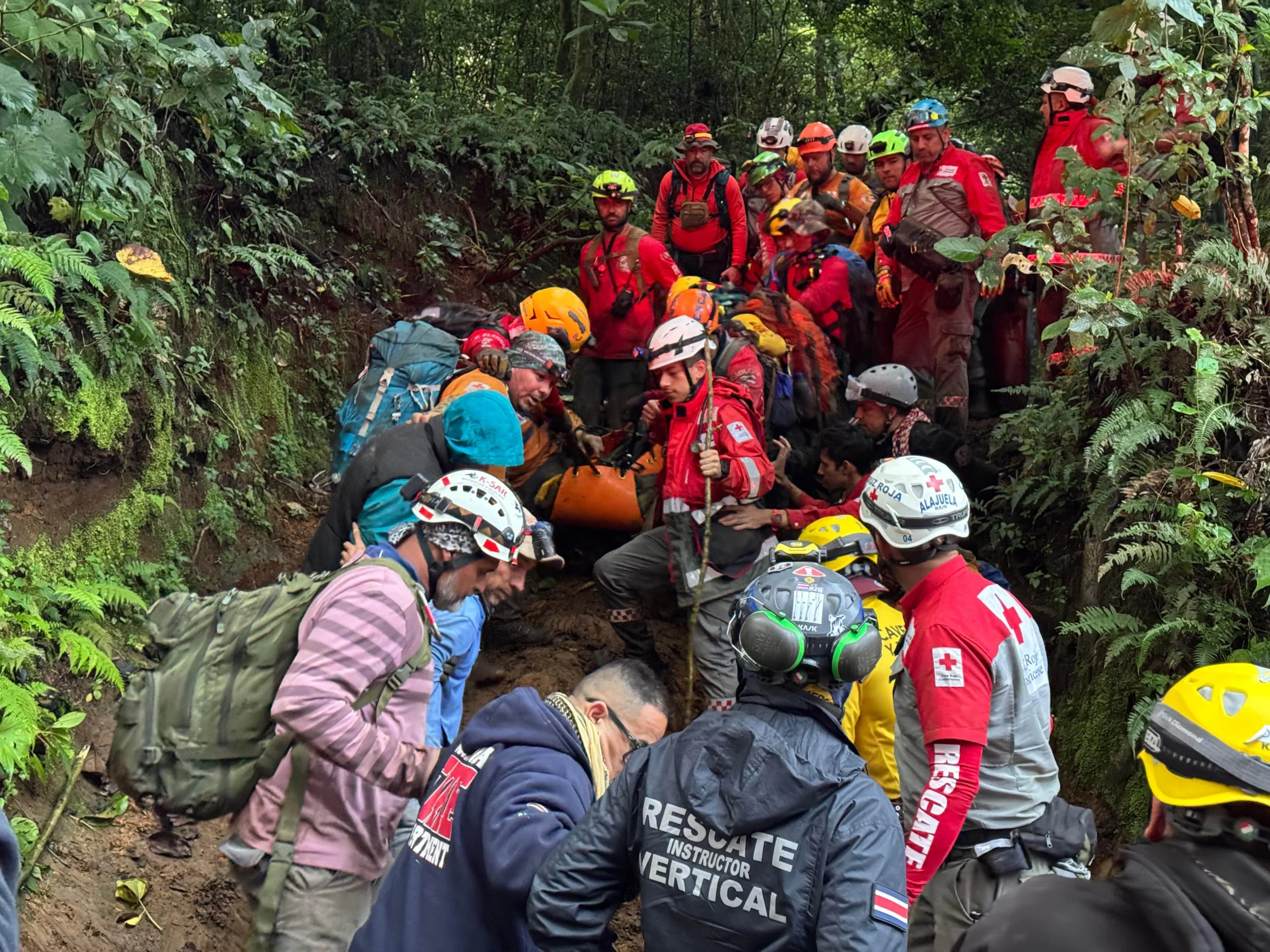 El milagroso rescate de Paola Amador conmueve Costa Rica