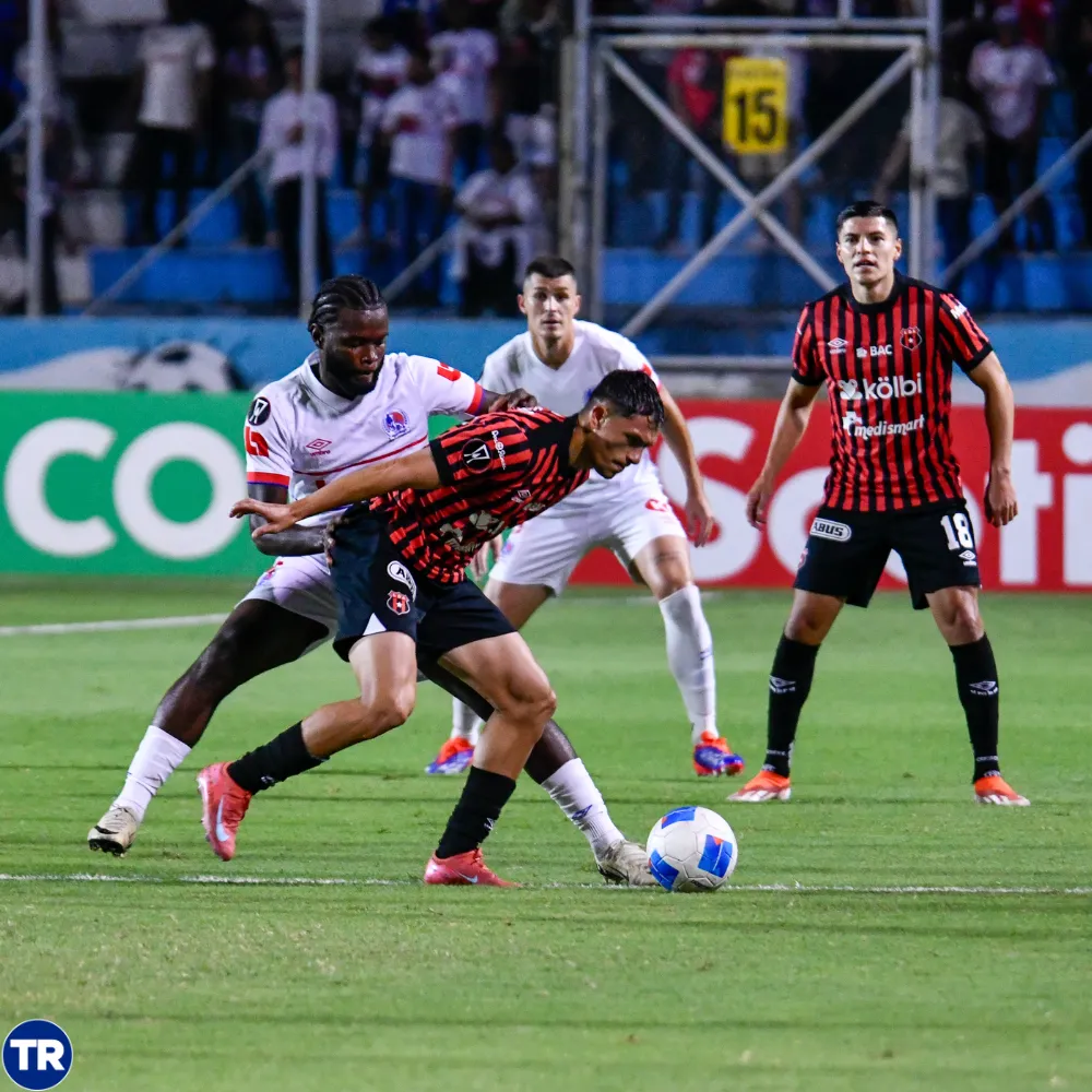 Alajuelense vence a Olimpia y va a su tercera final seguida
