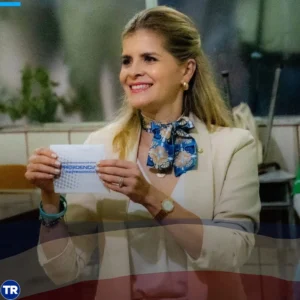 Laura Fernandez Presidenta